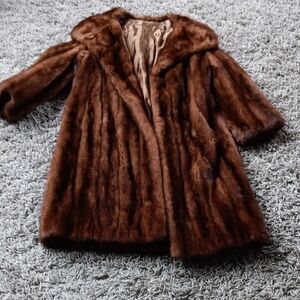 Elegant Vintage Mink  Brown Fur Coat